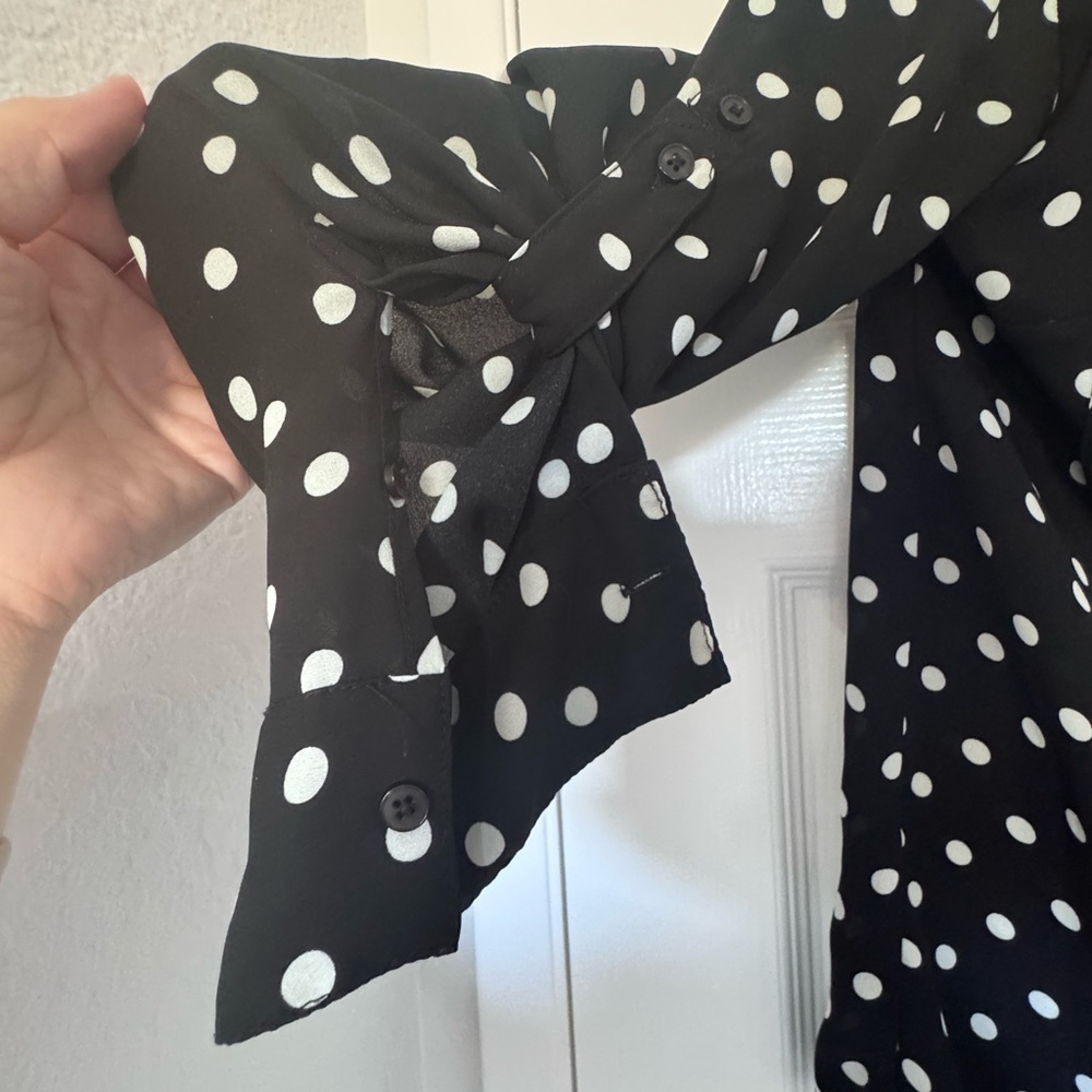 Philosophy Black and White Polka Dot Button Down Women’s Blouse, Size Medium - Picture 8 of 11